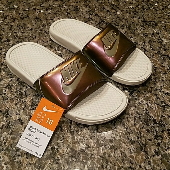 nike benassi metallic slides